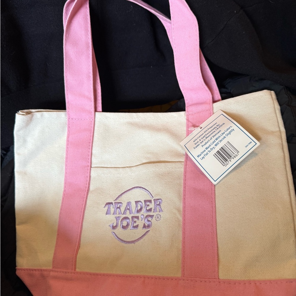 Trader Joe’s pink and blue mini totes you get both